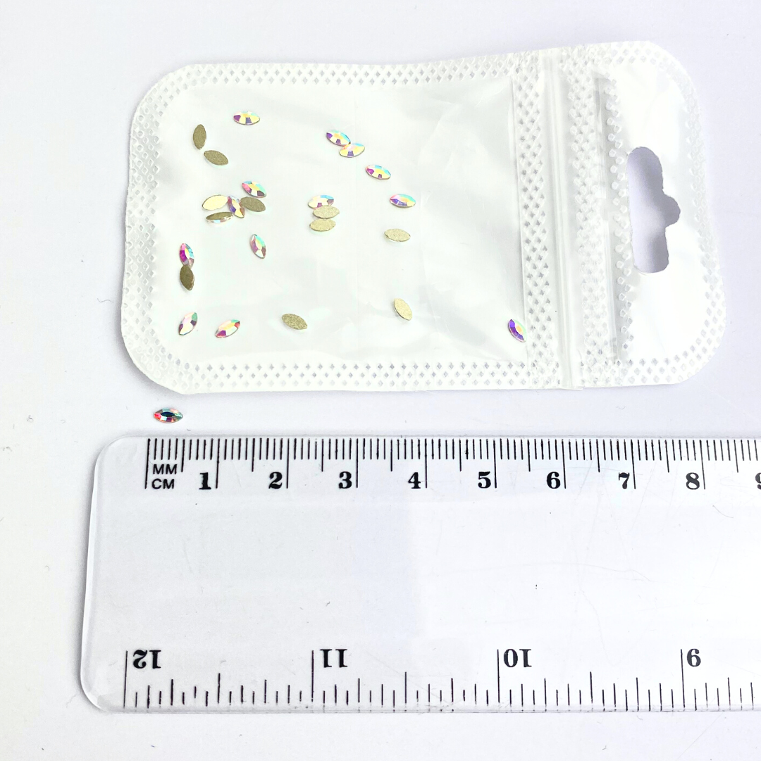Tiny Oval Rhinestone - #173