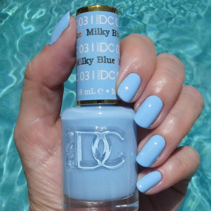 #031 DND DC COLOR DUO Milky Blue