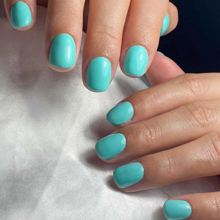 #033 DND DC COLOR DUO Nile Green