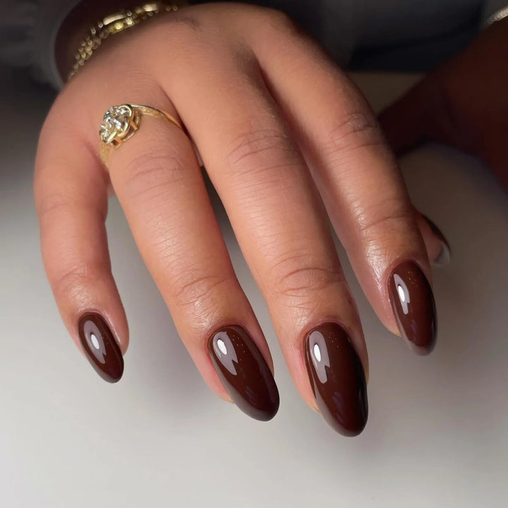 #052 DND DC COLOR DUO Walnut Brown