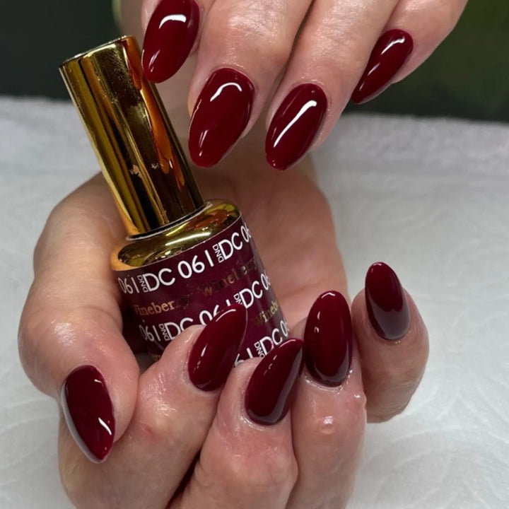 #061 DND DC COLOR DUO Wineberry