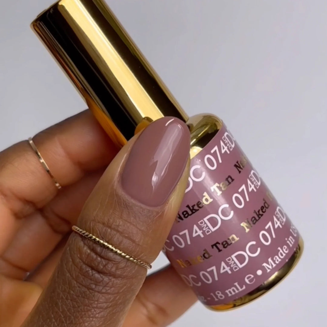 #074 DND DC COLOR DUO Naked Tan