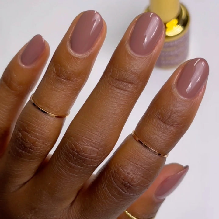 #074 DND DC COLOR DUO Naked Tan