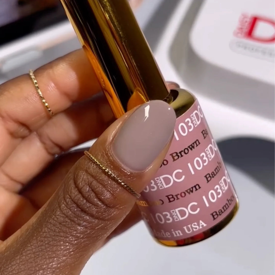 #103 DND DC COLOR DUO Bamboo Brown