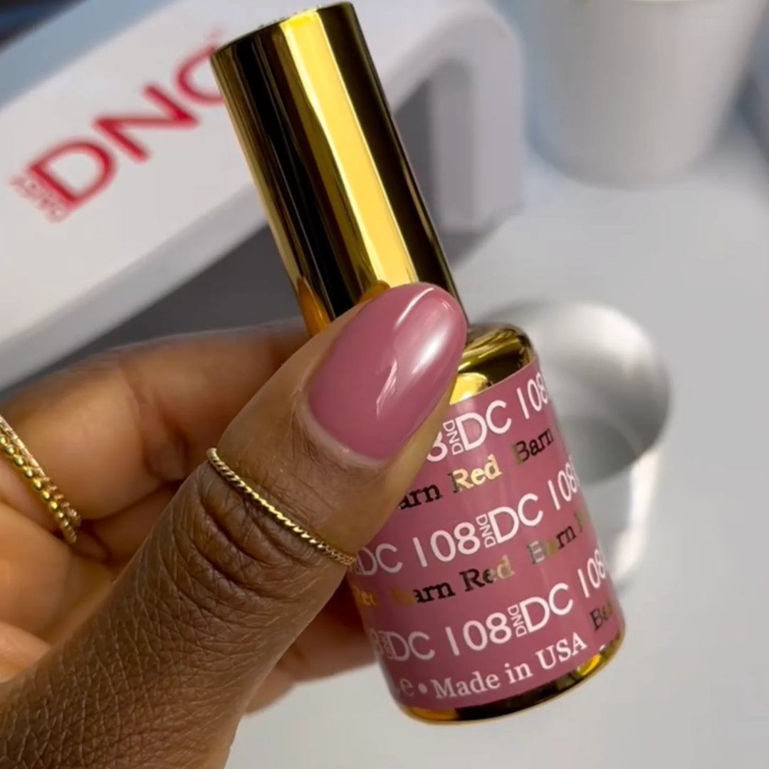 #108 DND DC COLOR DUO Barn Red