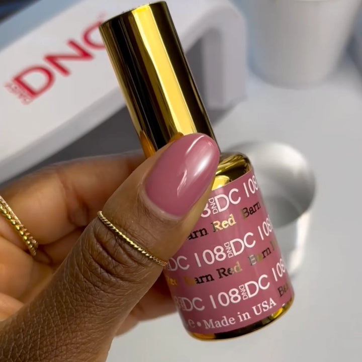 #108 DND DC COLOR DUO Barn Red