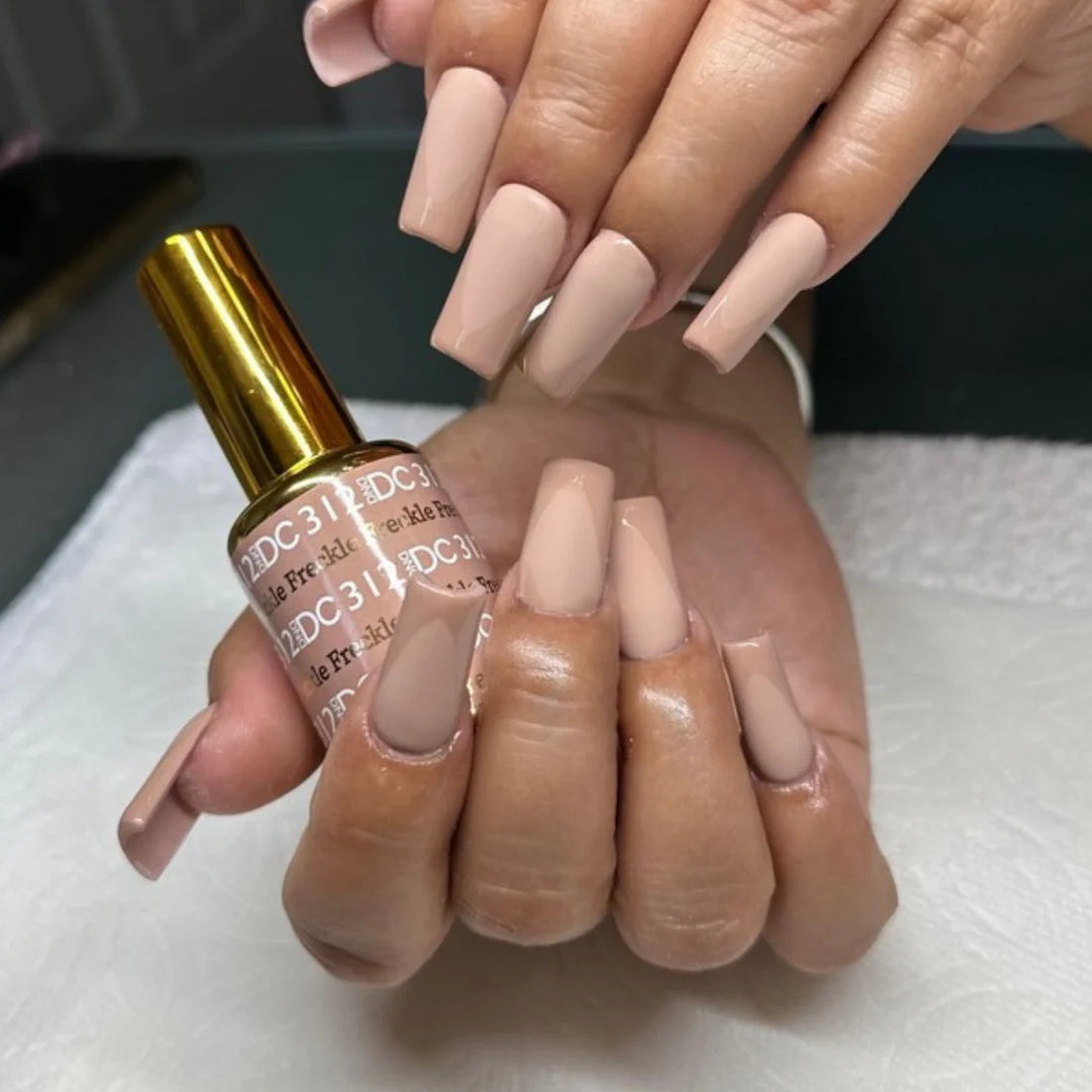 #312 DND DC COLOR DUO Freckle
