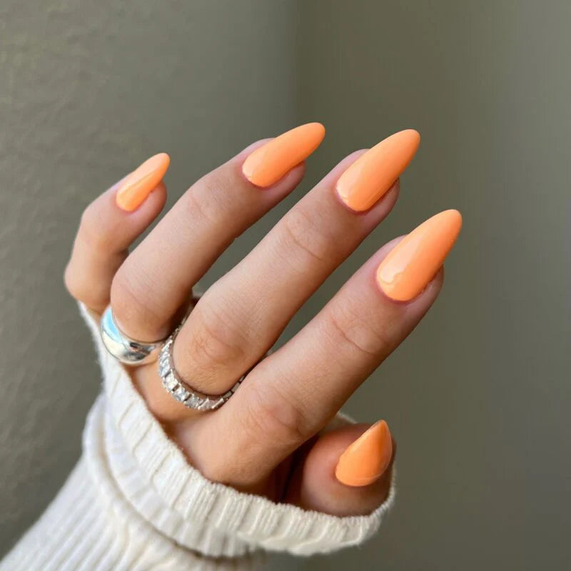 DND DIVA - #145 Crème Peach
