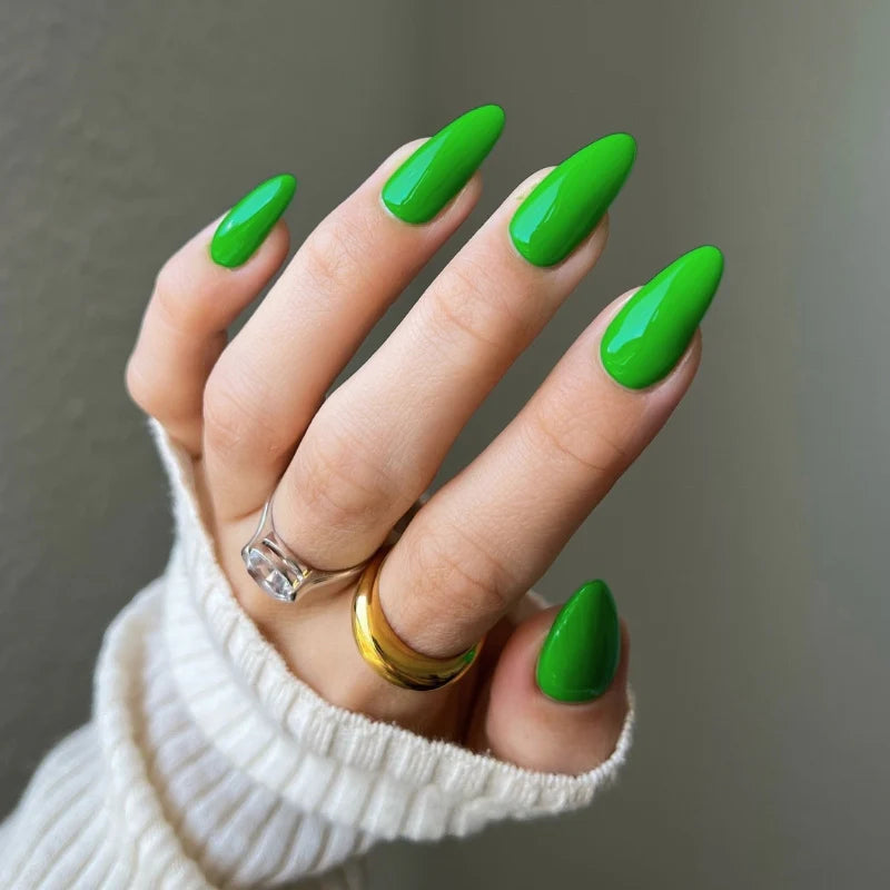 DND DIVA - #192 Lawn Green