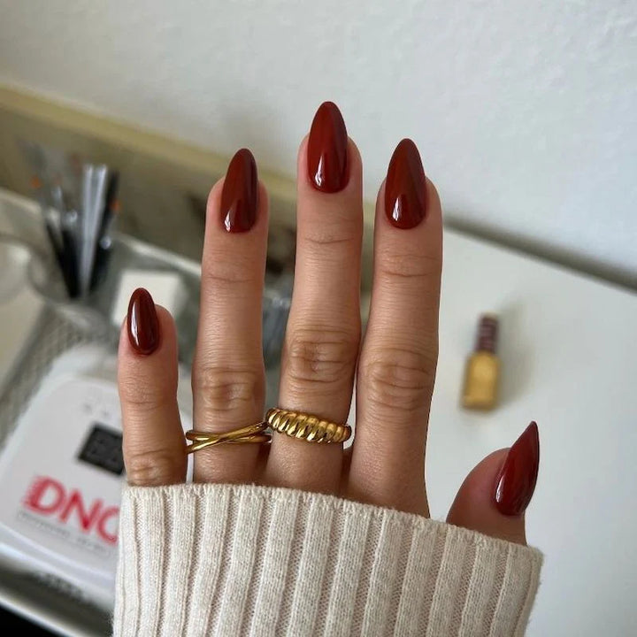 DND DIVA - #251 Chocolate Red