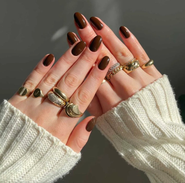 #052 DND DC COLOR DUO Walnut Brown