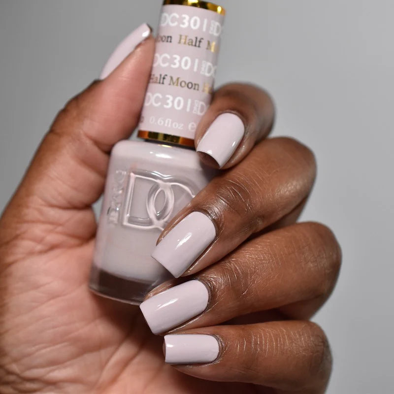#301 DND DC COLOR DUO Half Moon