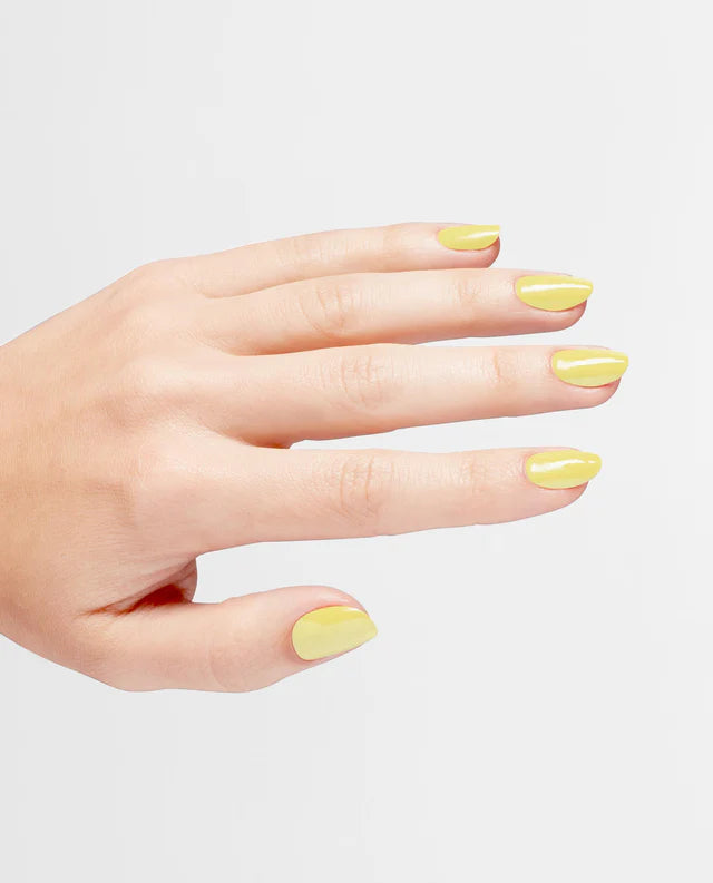 IS L112 - OPI IFS - This Chic Is Bananas